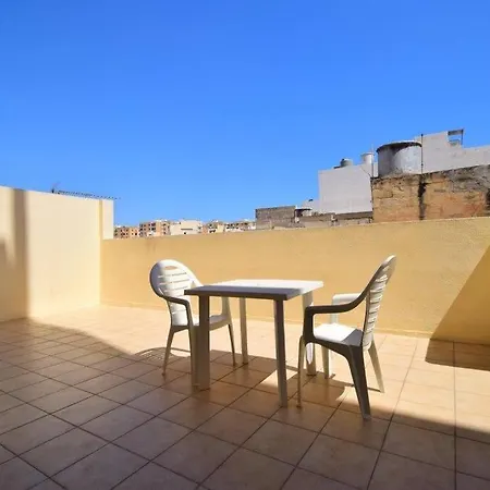 아파트 Rooftop St Julians E1 *