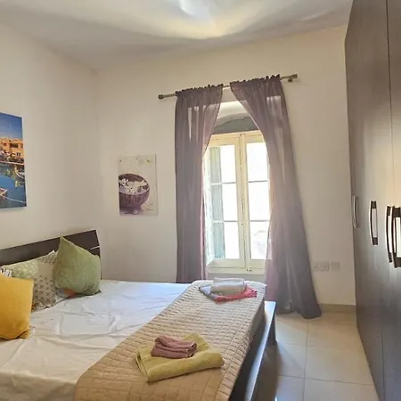 Apartment Rooftop St Julians E1 *