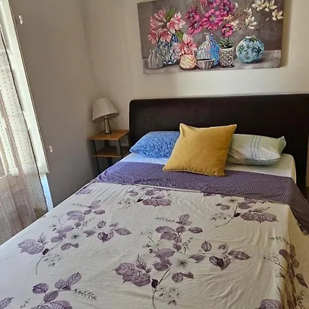 Rooftop St Julians E1 San Ġiljan