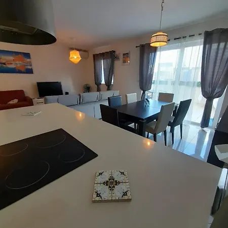 Apartment Rooftop St Julians E1 San Ġiljan