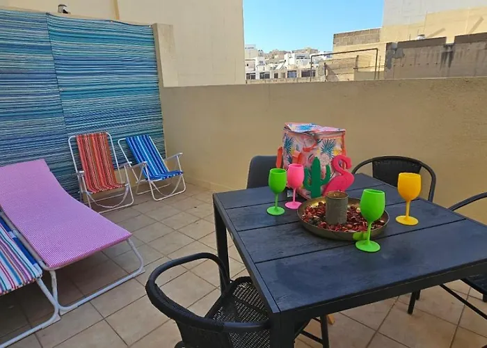 Rooftop St Julians E1 * San Ġiljan