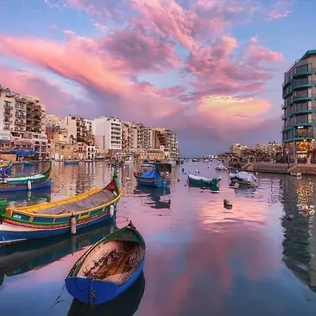 Rooftop St Julians E1 St. Julian's