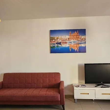 Rooftop St Julians E1 Apartament