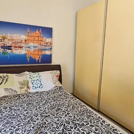 Rooftop St Julians E1 Διαμέρισμα Saint Julian's