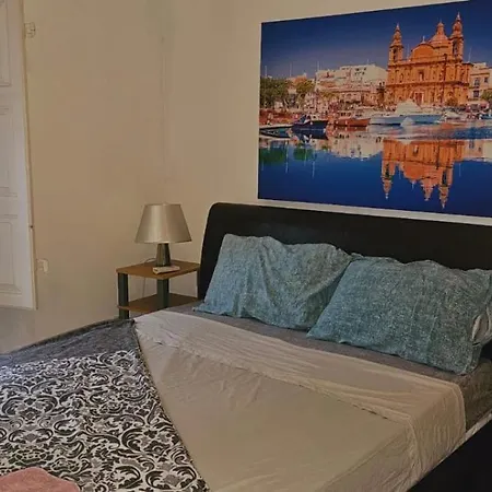 Rooftop St Julians E1 Διαμέρισμα Saint Julian's