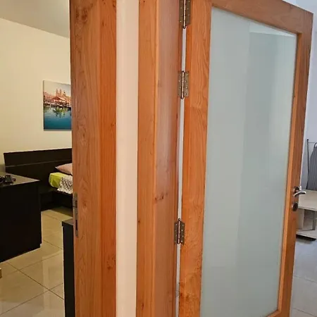 Rooftop St Julians E1 * Saint Julian's