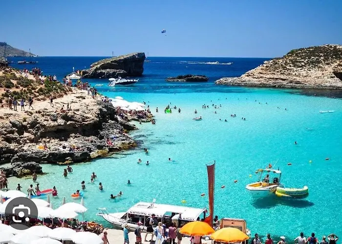 Rooftop St Julians E1