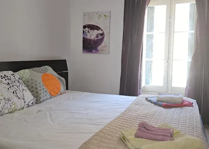 Rooftop St Julians E1 San Julián