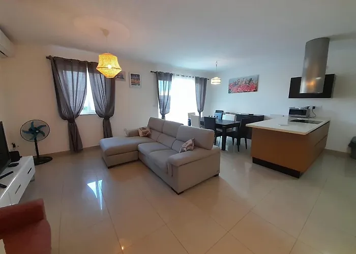 Rooftop St Julians E1 Apartamento *